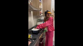 Could flipping an egg go any worse than this?