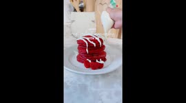 Home Chef shares her easy recipe tutorial for making red velvet pancakes