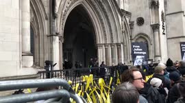 UK: Crowd Gathers Outside London Court To Show Support For Julian Assange On His Extradition Hearing 2