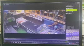 Armed robber steals jewellery worth over £11,000 in west India