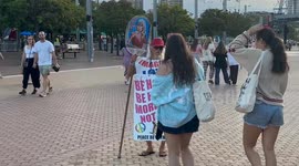 Fans attend first night of Taylor Swift concerts in Sydney
