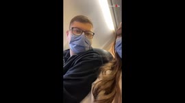 Wife slips airplane attendant a note to cheer her cancer-survivor husband