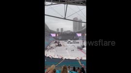 Australia: Taylor Swift’s Concert In Sydney Evacuated After Lightning Strike