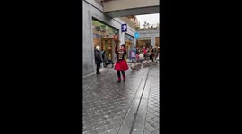 A hilarious goose brass band parade at the Christmas Market