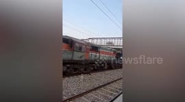 Runaway train speeds 50 miles without driver in India