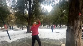 Chinese man's incredible ring tossing stuns crowds in park fitness routine