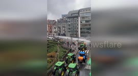 Farmers Clash with Riot Police Amid Tractor Paralysis in Brussels, Belgium