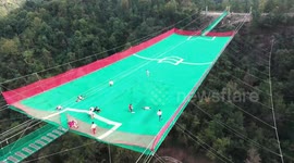 Controversy surrounds world's largest sky-net-like amusement park amid safety concerns