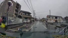 Near miss: reckless driver narrowly avoids fatal collision in Japan