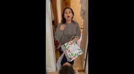 Woman cannot control tears after finding her Best Friend is pregnant *Heartwarming*