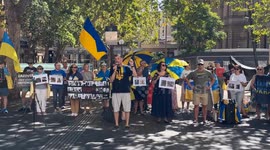 Pro-Ukraine and Pro-Palestine marches take place at same time in Sydney, Australia