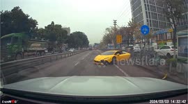 Lamborghini crashes into roadside barrier during high-speed overtake attempt in China