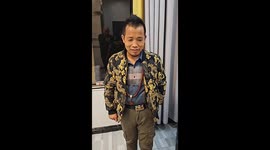 Chinese musician showcases unique ability...singing with his EARS