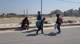 Gazans Flee to the South Amidst Food Shortages