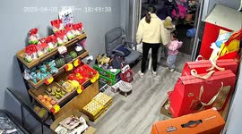 Mother's Heroic Act Saves Children from Gas Cylinder Mishap in China