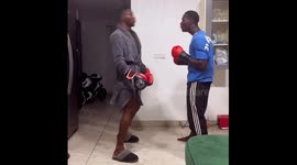 Hilarious home showdown in Ivory Coast's dance boxing