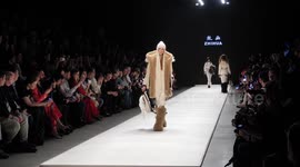 Chinese designer presents new collection at Moscow Fashion Week