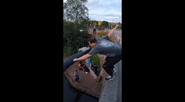 Birmingham pipe jump fail: from parkour to plop!