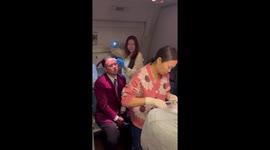 Passengers tend to cabin crew with head wound on Thai Air flight