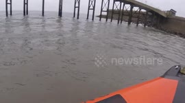 Lifeboat crew save dog stranded on rocks in Berwick