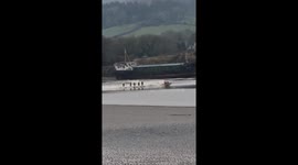 Witnessing the Severn bore: a 4-star encounter across UK's river