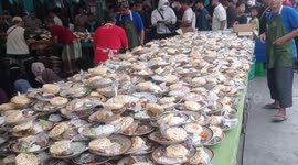 Ramadhan in Indonesia: Distribution of 3,500 Portions of Meals for Breaking Fast or Known as