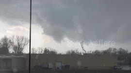 US: Damage Reported As Tornado Touches Down Near Indiana-Kentucky Border