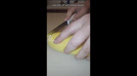 Adorable lizard gets cake for her birthday!
