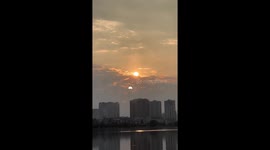 Atmospheric phenomena produces what appears to be multiple suns