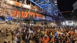 Israel: Protesters Block Ayalon Highway In Tel Aviv, Demanding Release Of Hostages