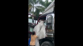 Bride drives ten-tonne truck to her wedding ceremony