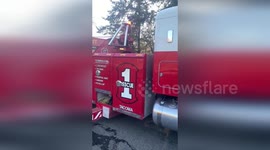 Semi Truck Rollover Brings EB SR 18 to Standstill at Green River Bridge in  
Auburn, USA