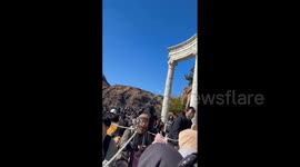 Tourists at Tokyo DisneySea duck to ground during 5.3-magnitude earthquake
