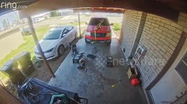 Mechanic miraculously escapes injury after car crush incident in Oracle, Arizona