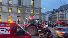 UK: Farmers Descend On London In Tractors Protesting Over Farm Goods Trade Deals 2