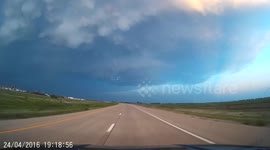 Severe thunderstorm forms at sunset in Kansas