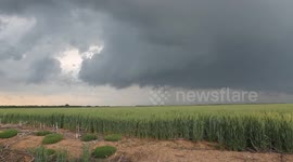 Tornado warned storm in southern Kansas
