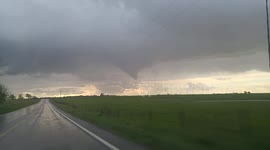 Ominous-looking funnel cloud forms in Missouri, USA