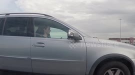 09D xc90 texting while driving M50 Dublin ireland