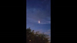 Arizona local mistakes pyrotechnic skydivers for huge meteor