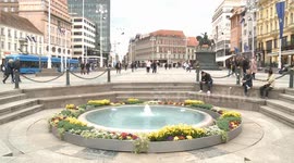 Croatians greet Easter with eggs, decorations