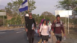 Migrants keep streaming into Mexico-U.S. border