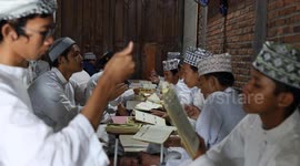 Indonesia's Islamic Boarding School Helps Students Recite The Koran In Sign Language