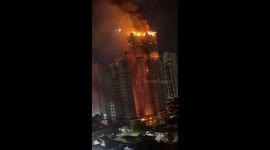 Massive blaze engulfs Recife high-rise