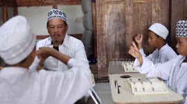 Indonesia's Islamic Boarding School Helps Students Recite The Koran In Sign Language