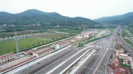 Visa-free policy drives surge in Thai travelers via China-Laos Railway