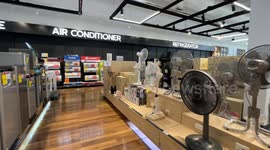 Fan sales soar as temperatures reach 40C in Thailand