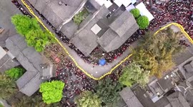 Folk customs shows during Qingming Festival holiday in China