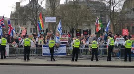 Israel-supporting protesters chant 'Hamas is ISIS' at rally in London