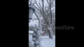 US: Spring Nor’easter Dumps Heavy Snow In Northeast Causing Widespread Power Outages 5